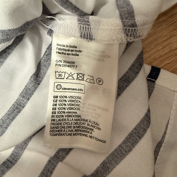 H&M Striped Navy and White Women's Top - Picture 4 of 6